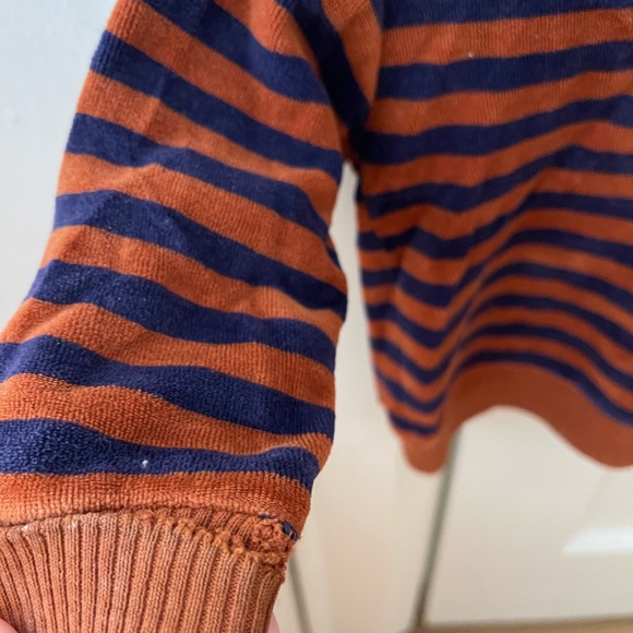 Vintage pullover. - Picture 2 of 2